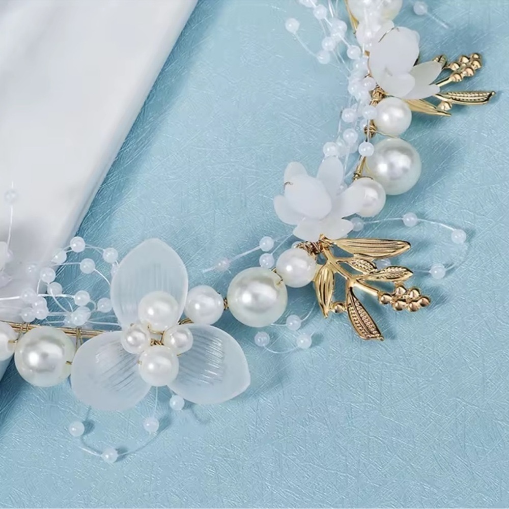 Pearl Floral Headband - Picture 2 of 5